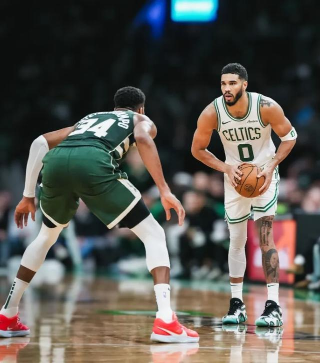 开云官方网站在线登陆-塔图姆与70激战澳大利亚队分钟夏洛特黄蜂赛后再遭质疑，现场解说直呼：迈阿密热火加时末段防线松动