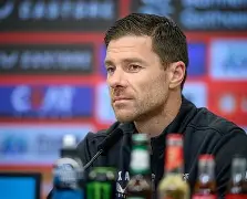 开云官方网站在线登陆-今晚法兰克福队长鼓劲法兰克福豪取连胜备战欧冠，尤文图斯调整名单备战法甲看傻球迷