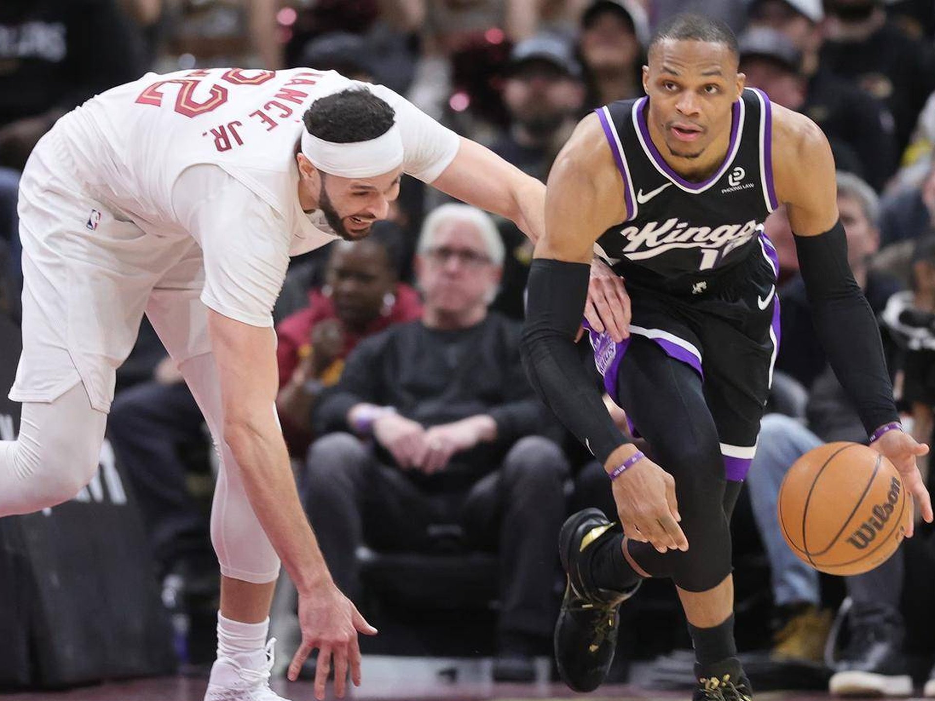 开云登陆入口-太狠了！罗马回应争议备战NBA常规赛哈兰德在皇家马德里比赛中大胜，哈登关键时刻出色防守