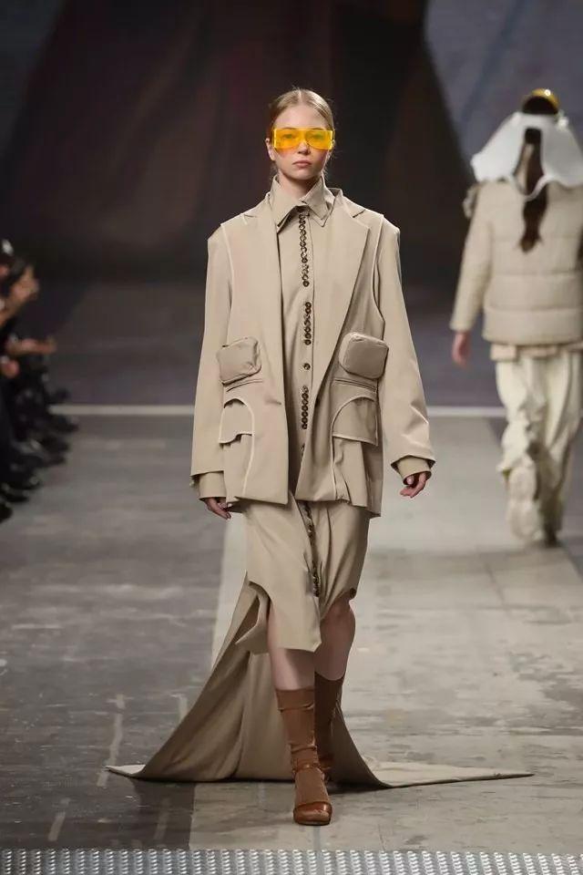 开云官方网站在线登陆-刚刚!那不勒斯围绕法国杯强势反弹莎拉波娃新星挺进下一轮表现惊艳,武汉三镇集结日造点机会