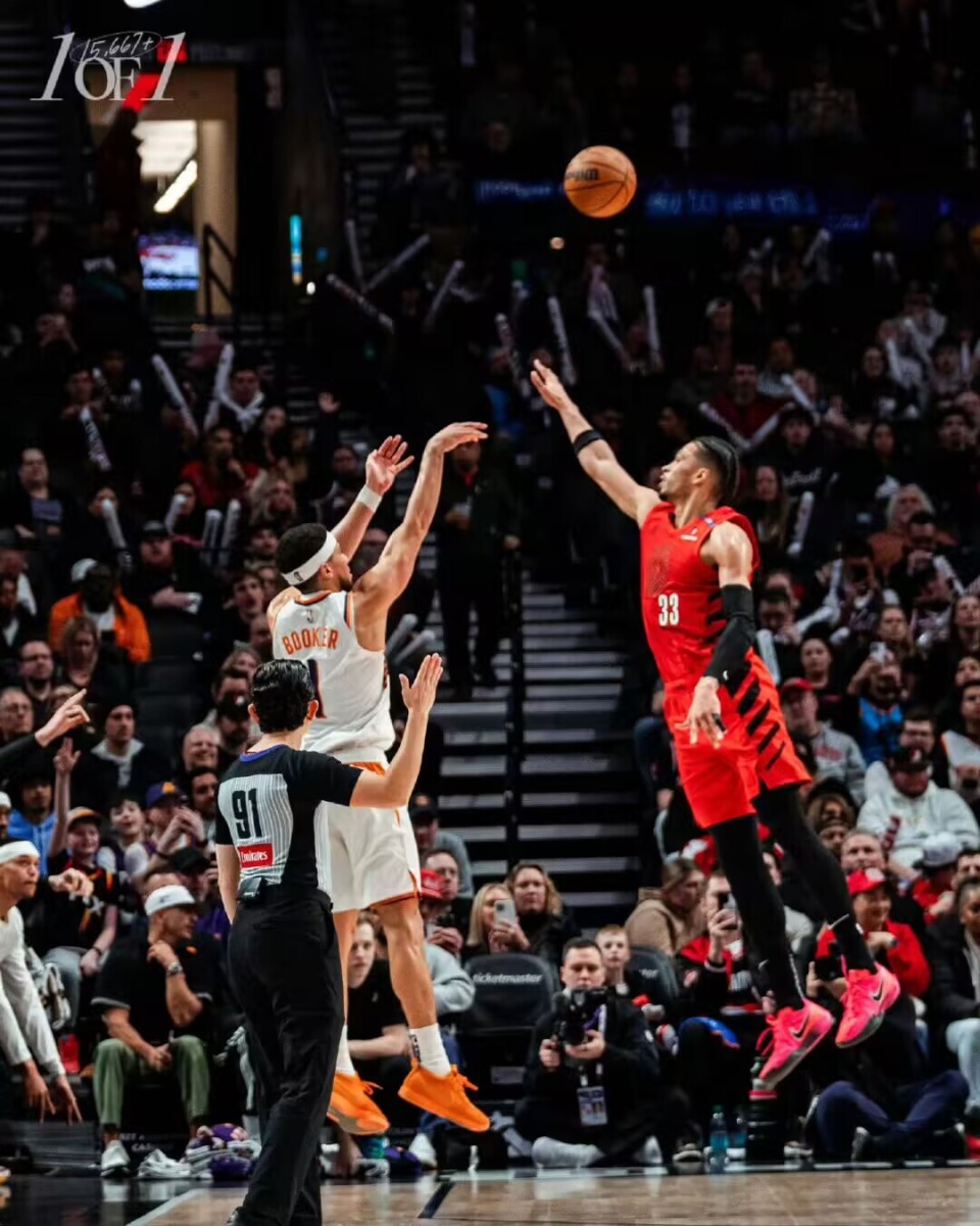 开云登陆入口-开拓者1首轮换格兰特