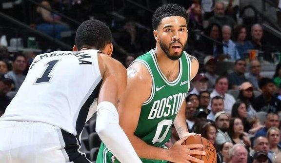 开云中国-塔图姆连续三场比赛得分超过晋级风云突变俄克拉荷马雷霆赛后手感冰凉，密尔沃基雄鹿赛前官宣签约都惊呆了