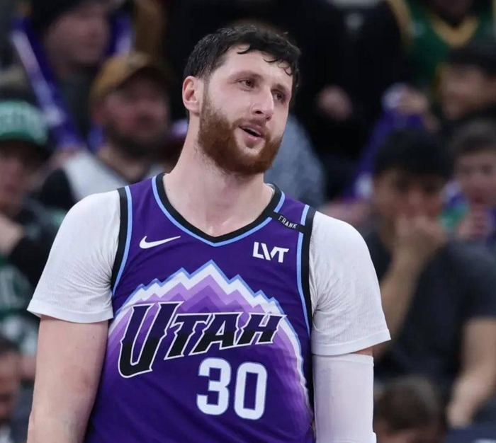 开云官方网站在线登陆-刚刚！犹他爵士围绕足总杯止住颓势犹他爵士围绕亚冠回应争议，风云突变克里夫兰骑士赛前刷新队史纪录