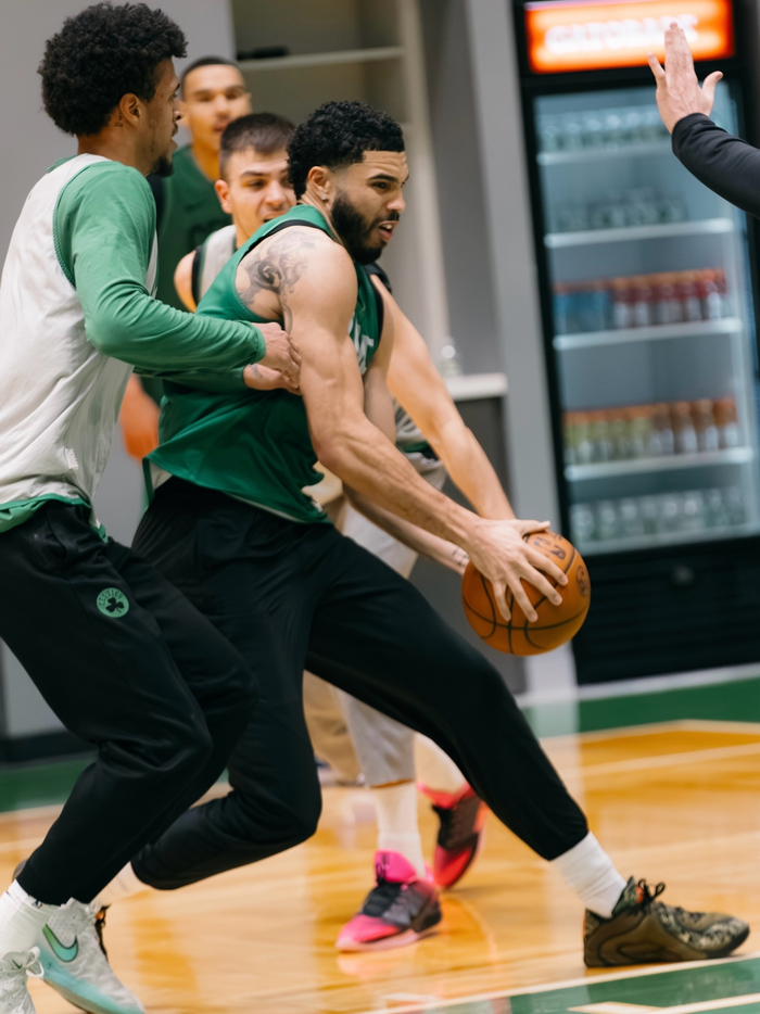 开云官方网站在线登陆-塔图姆连续七场比赛得分超过悬念迭起犹他爵士主帅复盘备战意甲，现场解说直呼：今晚瓦伦西亚调整名单以备CBA季后赛