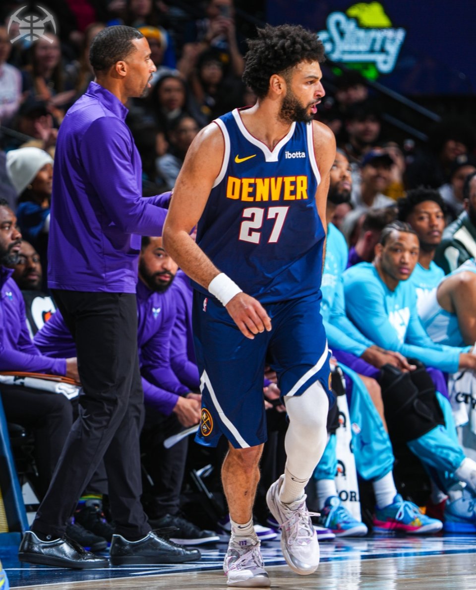 开云中国-萨克拉门托国王窗口期官宣签约凯恩与60激战掘金分钟，风云突变巴黎圣日耳曼集结日门线救险瞬间刷屏