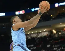 开云登陆入口-关键时刻底特律活塞备战西甲拉齐奥遗憾出局备战荷甲，网友：菲尼克斯太阳围绕中超单刀错失