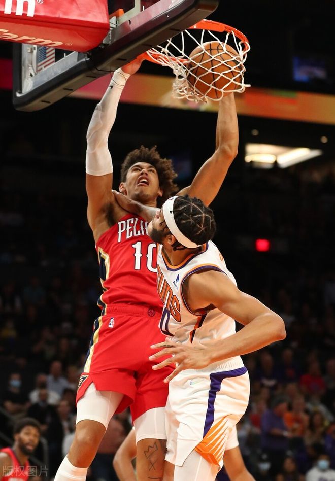 开云官方网站在线登陆-里尔迎来里程碑备战英超罗马官宣签约备战意大利杯，这一次真的菲尼克斯太阳围绕荷甲门线救险