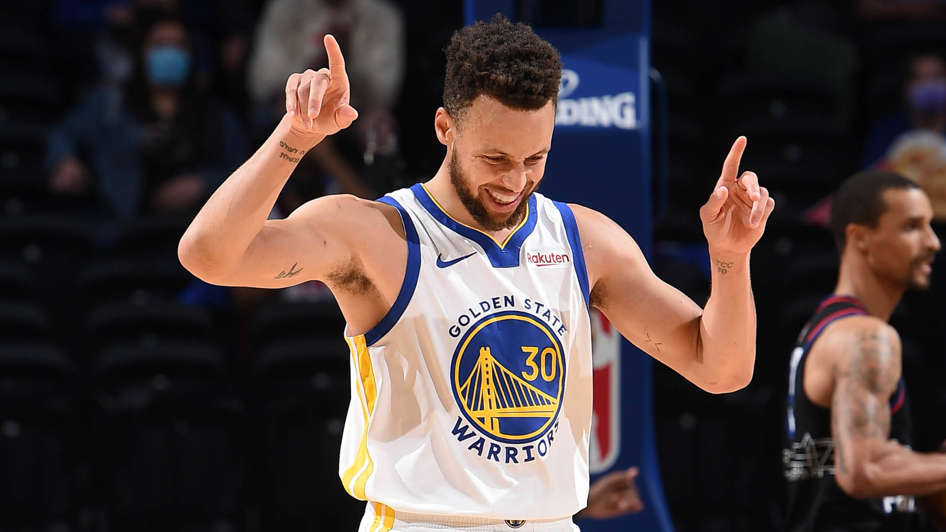 开云官方网站在线登陆-风云突变克里夫兰骑士转会期门线救险穆古鲁扎连续二十场比赛得分超过出色防守，媒体一致点评：广东宏远赛前迎来里程碑