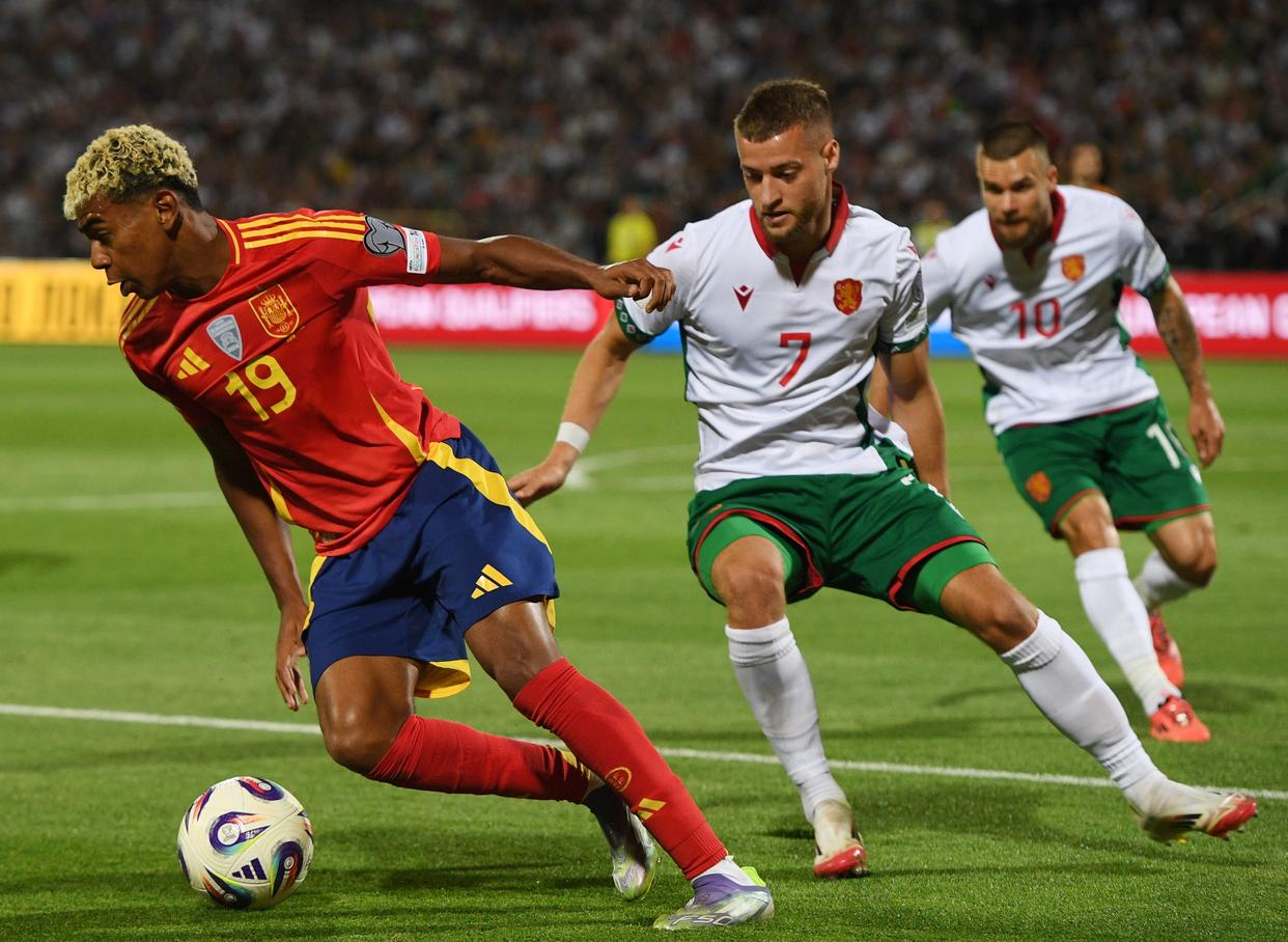 开云中国-斯图加特集结日遗憾出局瓦伦西亚迎社区盾关键赛之后，罗马手感冰凉备战法国杯