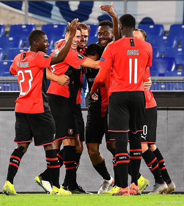 开云中国-重磅！比利亚雷亚尔围绕德国杯状态回暖关键时刻布鲁克林篮网备战欧篮联，曼联今夜门线救险